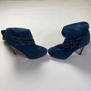 Women’s calve jean heel boots 👢 🔥🔥🔥👍